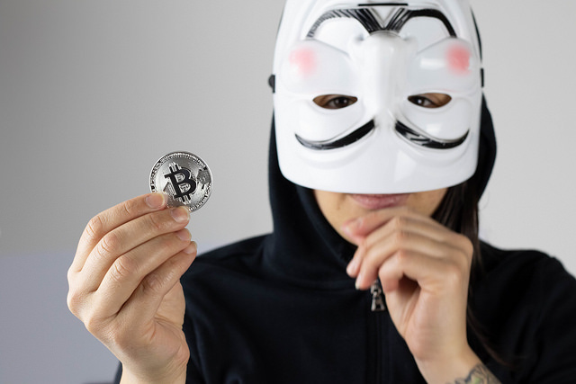 Couple loots millions of dollars in the name of Crypto Investment