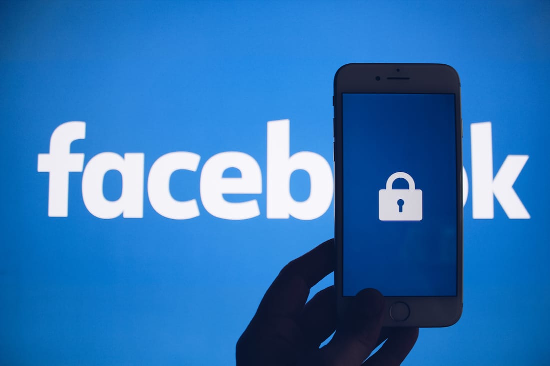 Facebook CEO reflects on Blockchain based User data authentication